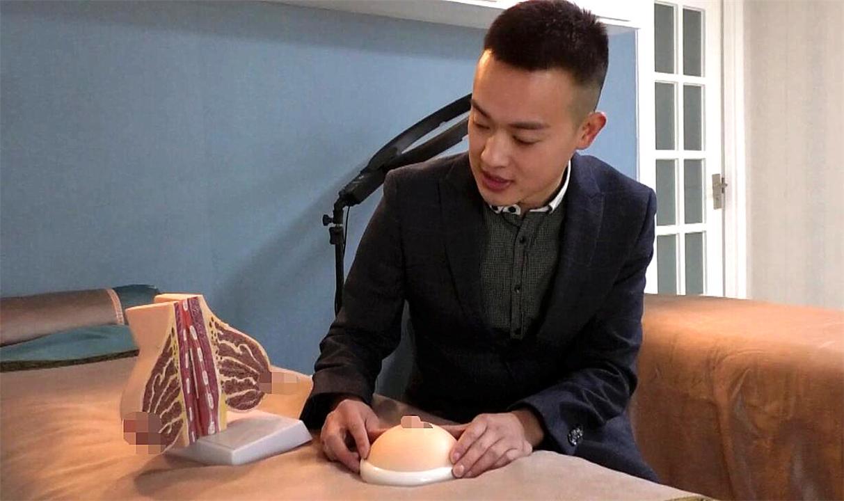 做催乳师一个月挣多少钱,90后小伙做催乳师