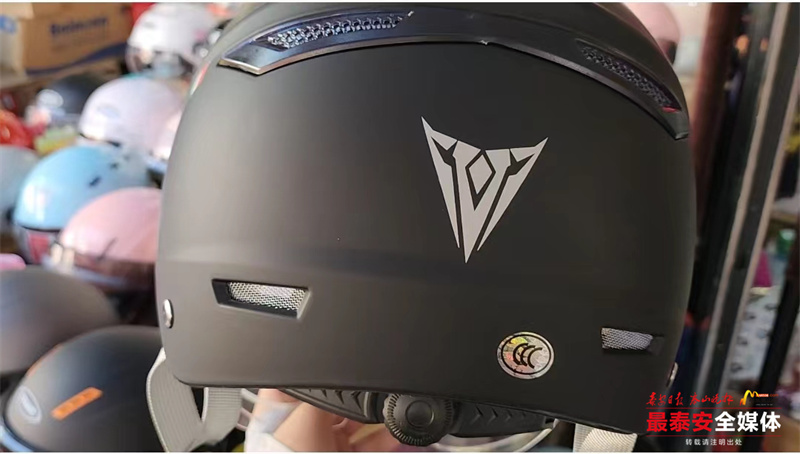 头盔质量参差不齐选购时要注意,头盔新国标和3c的区别