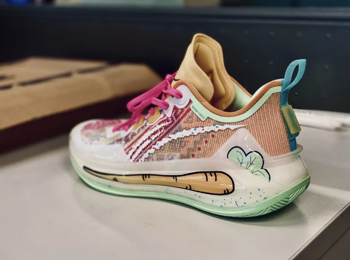 李宁利刃3低帮版曝光！这还是我们印象中的那双电商款篮球鞋吗