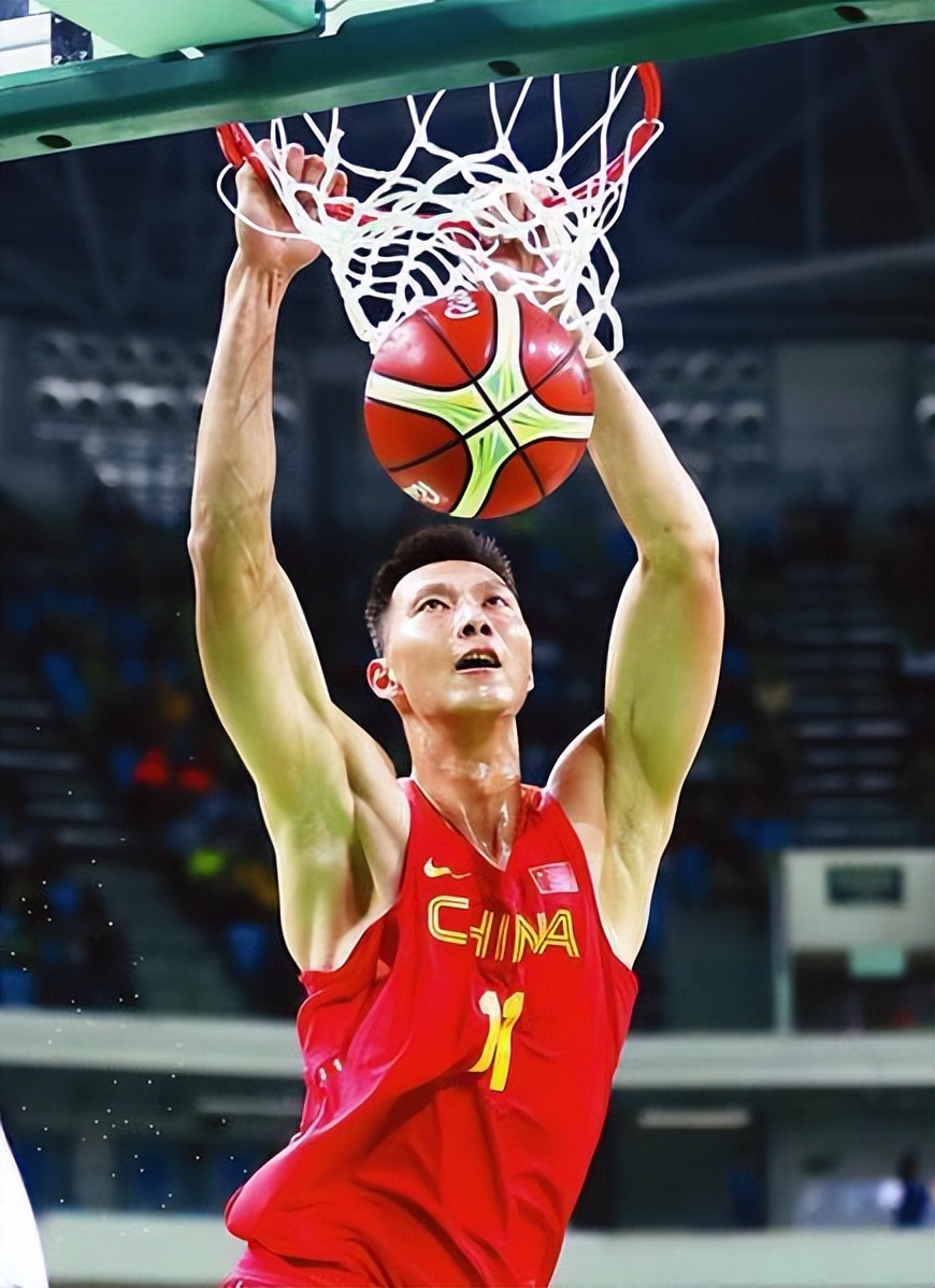 易建联妻子荆灵身高,易建联荆灵几几年结婚