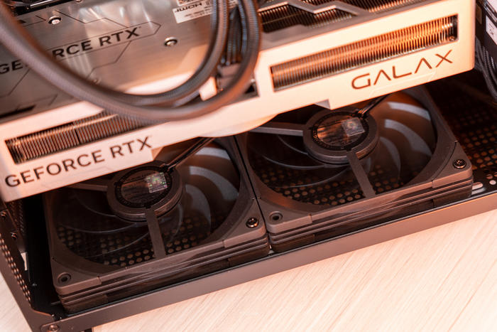 华硕proart4070ti开箱,华硕proartx670配什么显卡