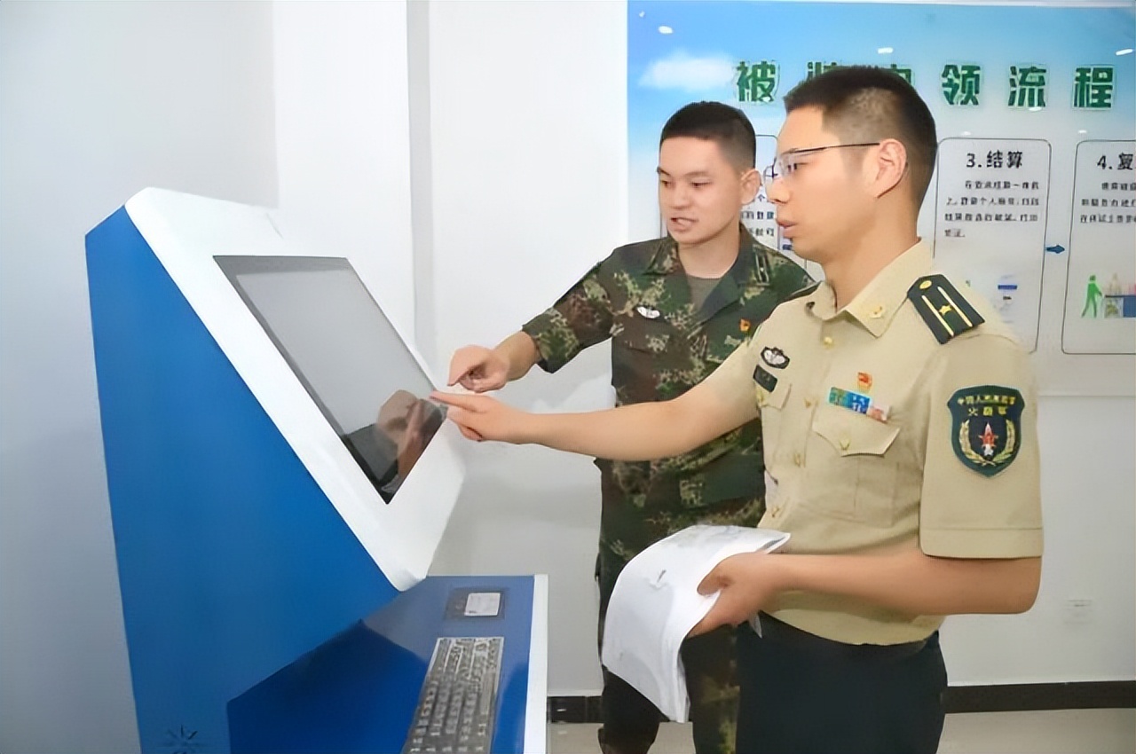 部队被装开箱,部队被装