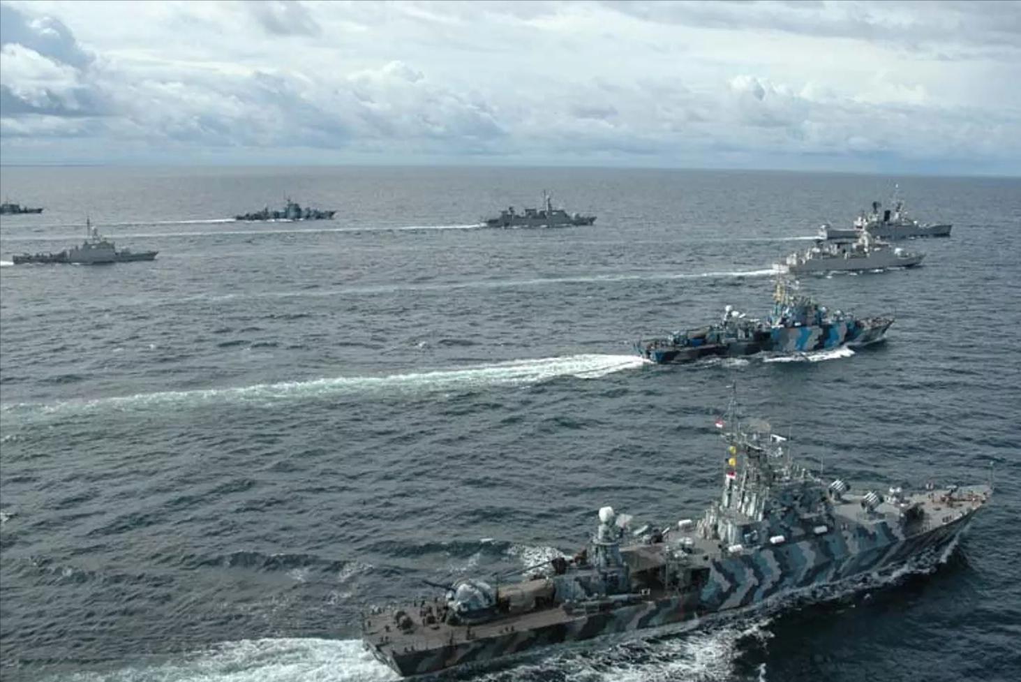 突发俄罗斯军舰,俄罗斯军舰突然开火视频