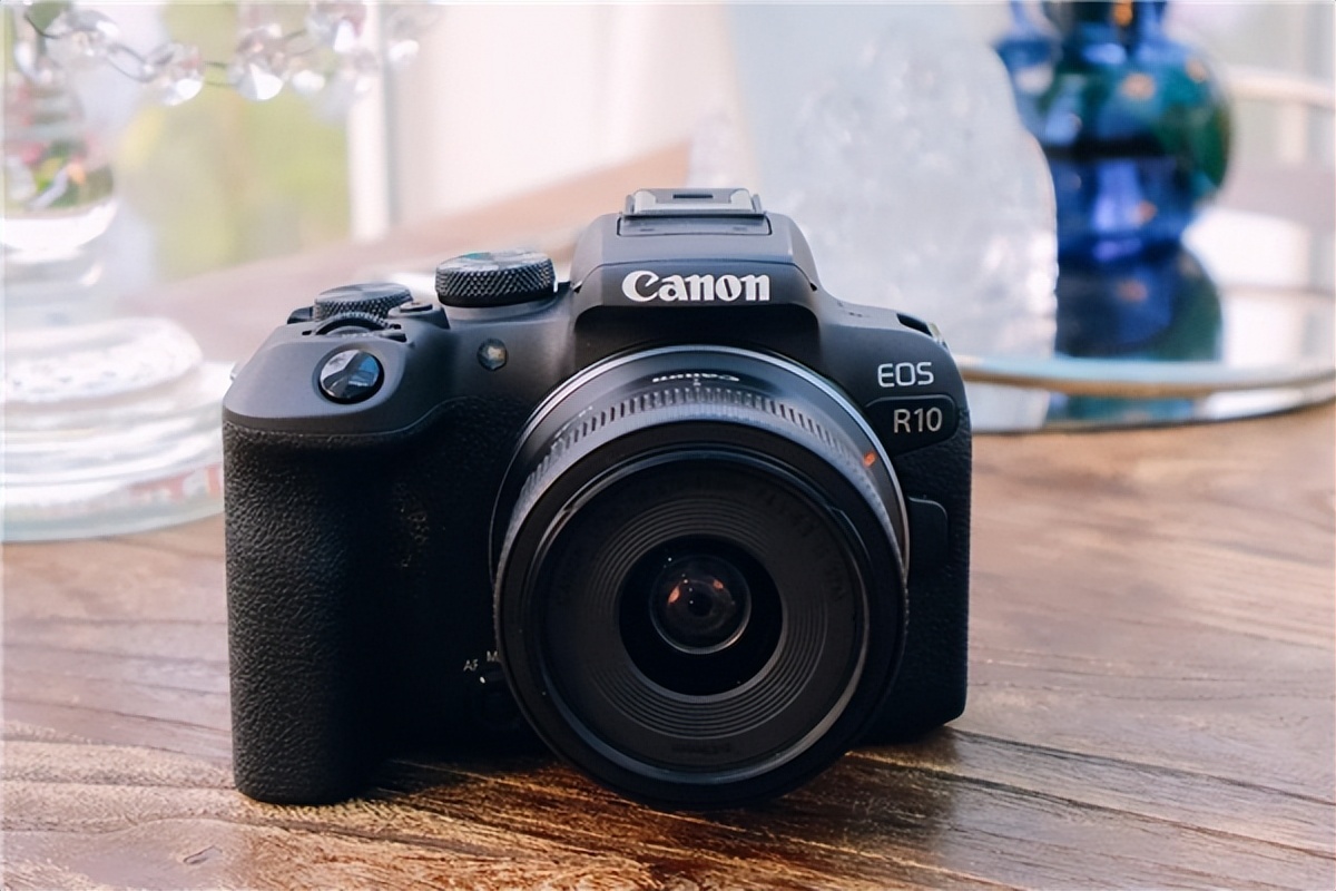 毕业季怎样拍出更美的自己?交给这三款青春专微准没错