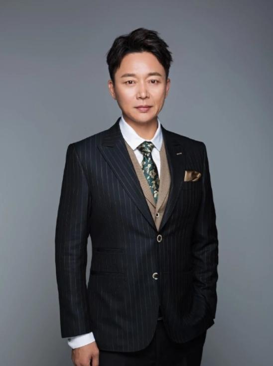 刘奕君老婆照,刘奕君带二婚老婆露面