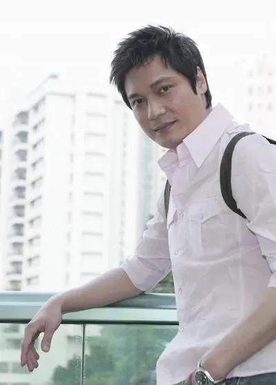 57岁罗嘉良被传患肝癌后首现身,罗嘉良肝癌再次恶化昏迷不醒