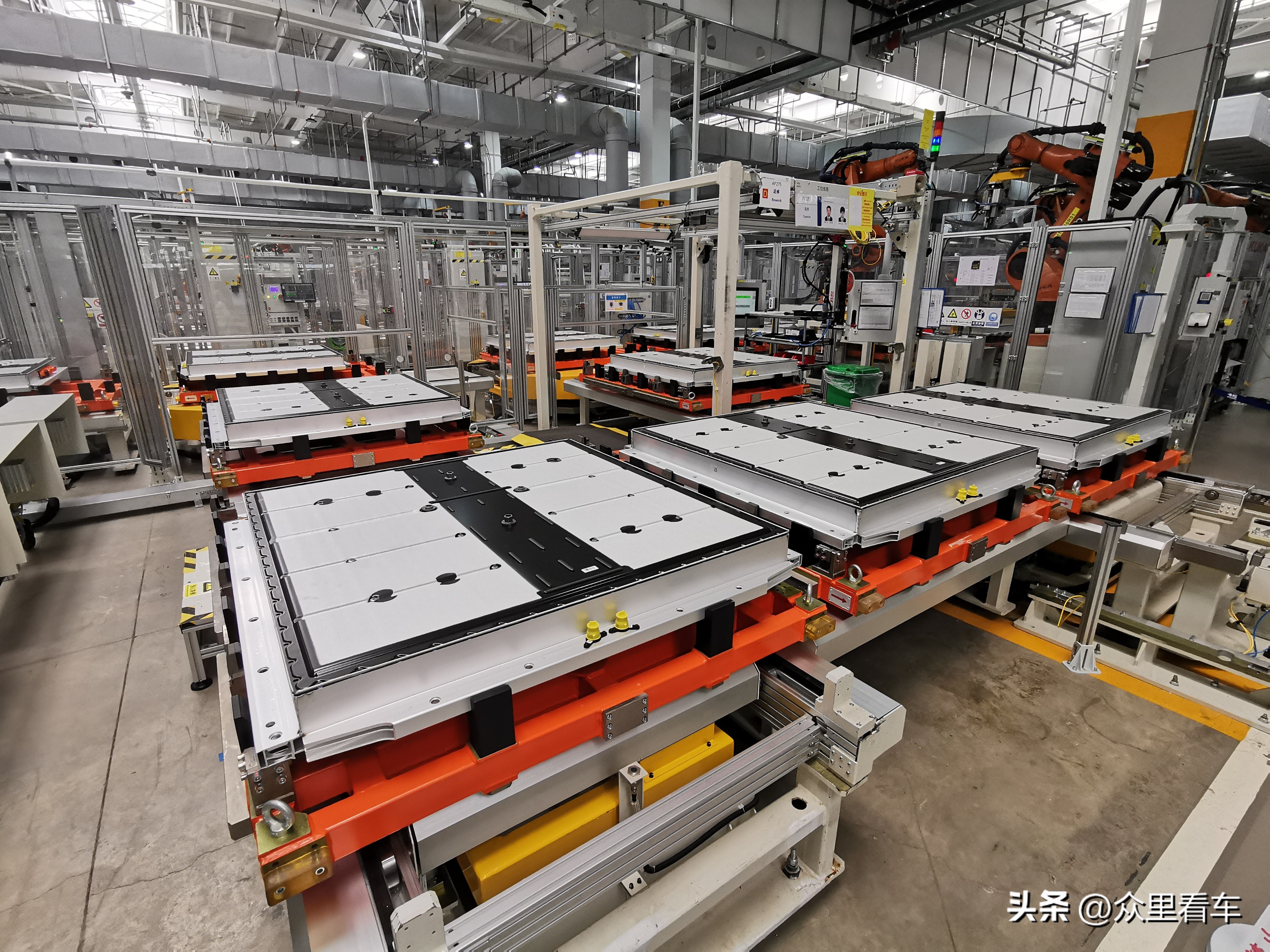 汽车电池寿命低于多少就不行了,新能源汽车电池正常用一般用几年