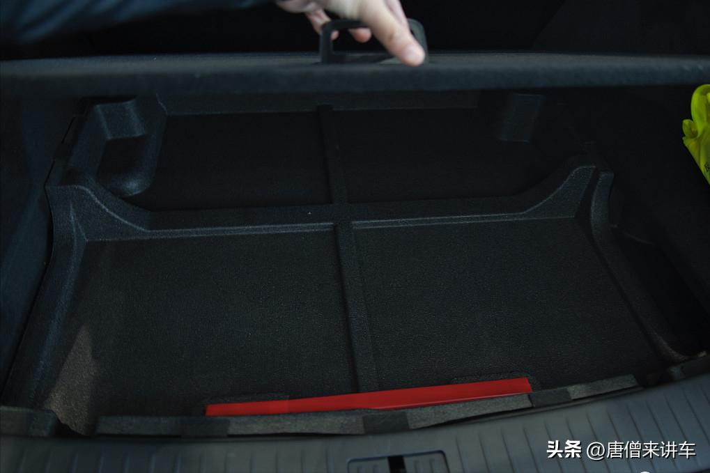 试驾星途瑶光和特斯拉modely，到底买哪款最划算？