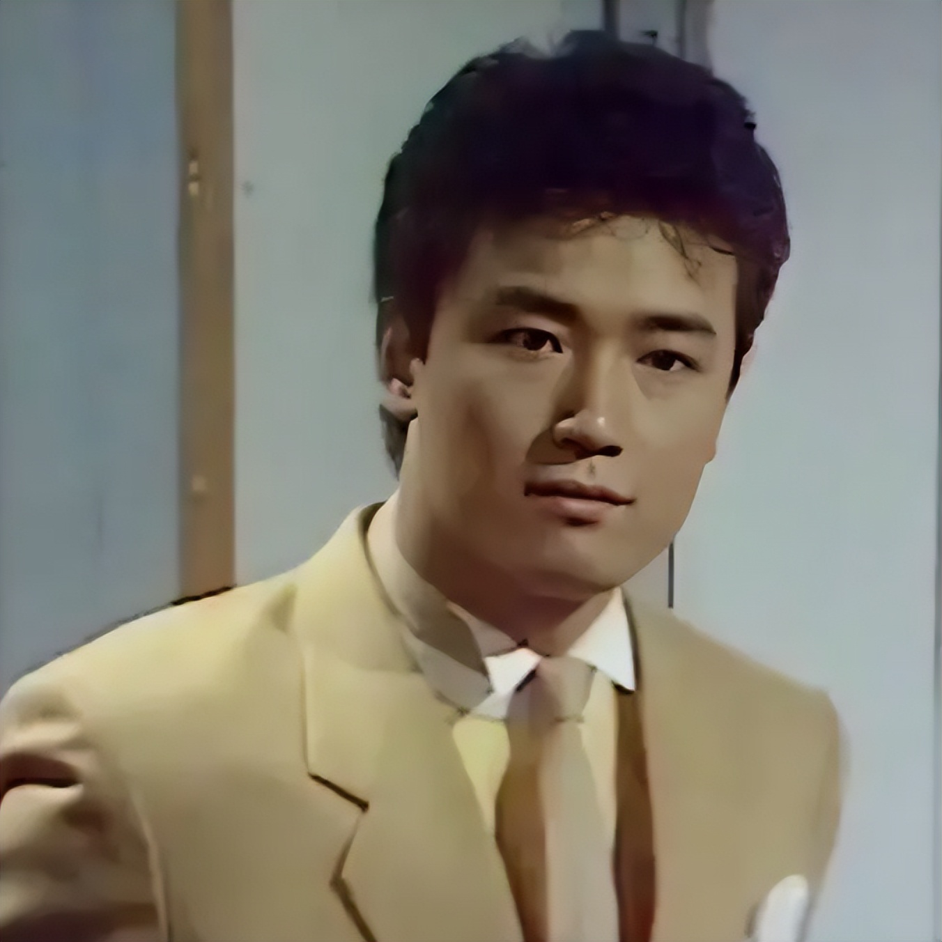 年轻时候最帅的5个男演员,那些长得一般却很有气质的男演员