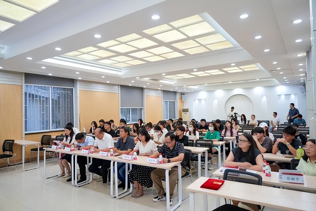 大学校园出现“秘密交易”，以下几种情况要注意了，容易毁了自己