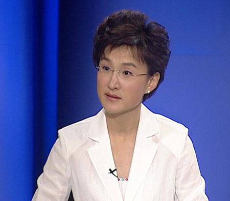 曾经的央视赫赫有名的主持人董倩,央视名嘴董倩现状