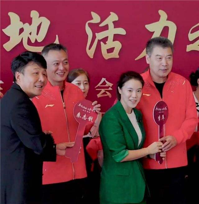 王楠患癌后丈夫的做法令网友泪目,王楠患癌12年