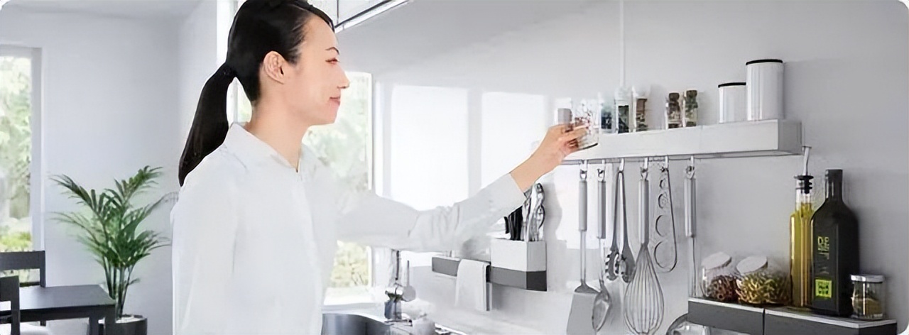 厨房墙面贴瓷砖前处理,厨房墙面瓷砖怎么贴最好打理