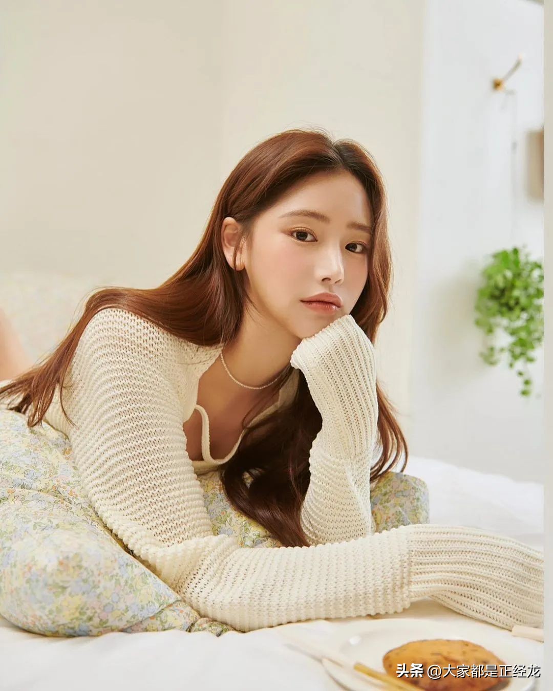 【ins推荐】韩国妹子jaeheeng，身材性感的大长腿美女模特