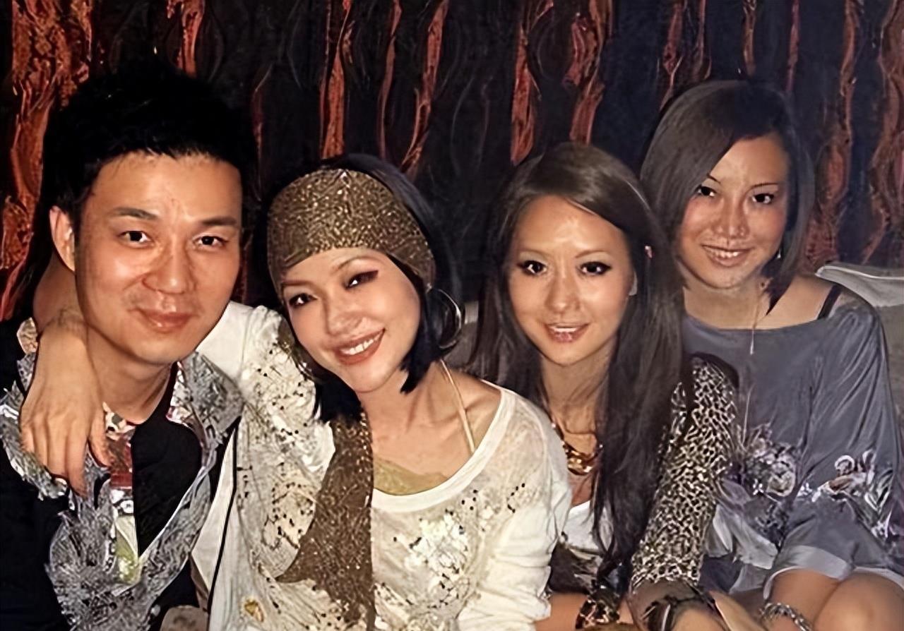 淫棍天下,60女艺人遭殃,29年牢狱飞扬跋扈