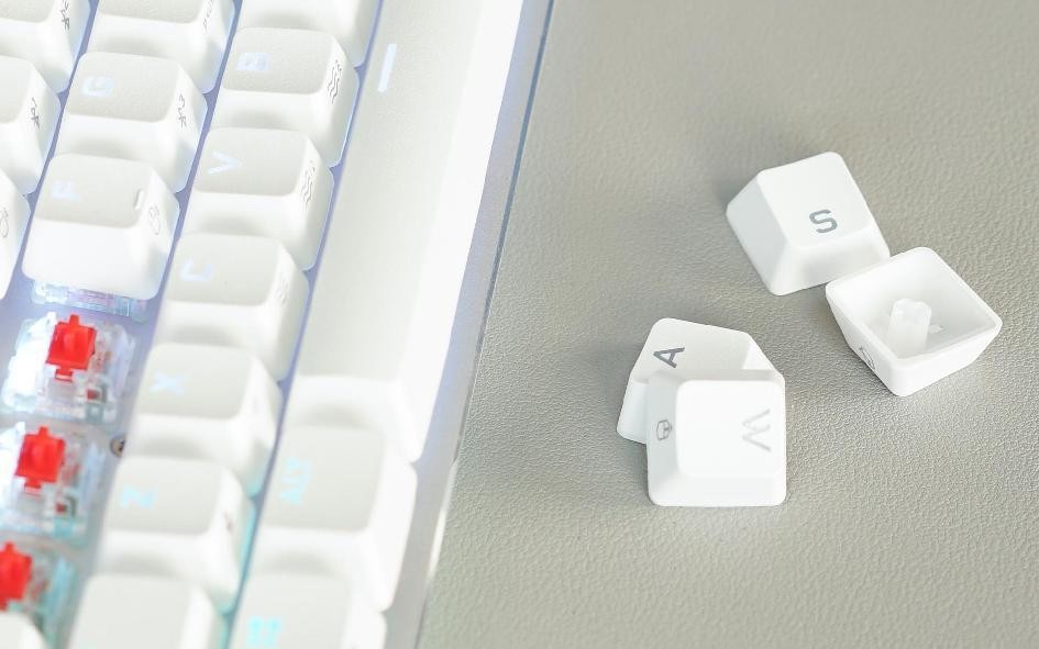 提升桌面颜值的桌搭好物,蓝色系风格桌搭