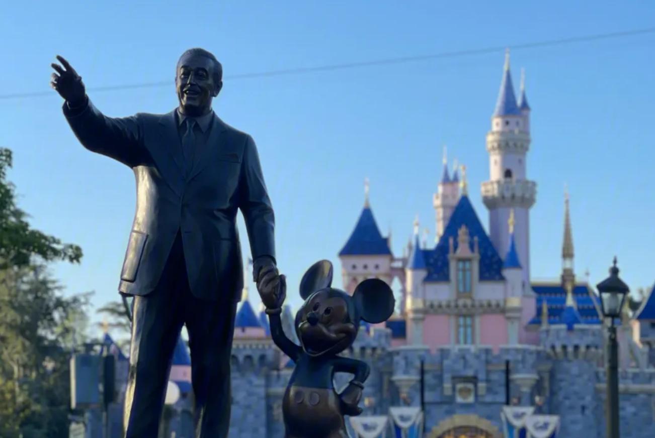 迪士尼乐园在中国有几家,迪士尼乐园为什么在中国只有一个