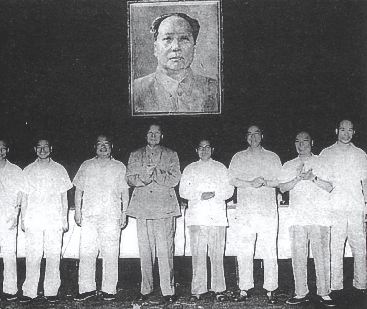 毛主席视察杭州，市委书记却“摆官架子”不迎接，江华有何来头？