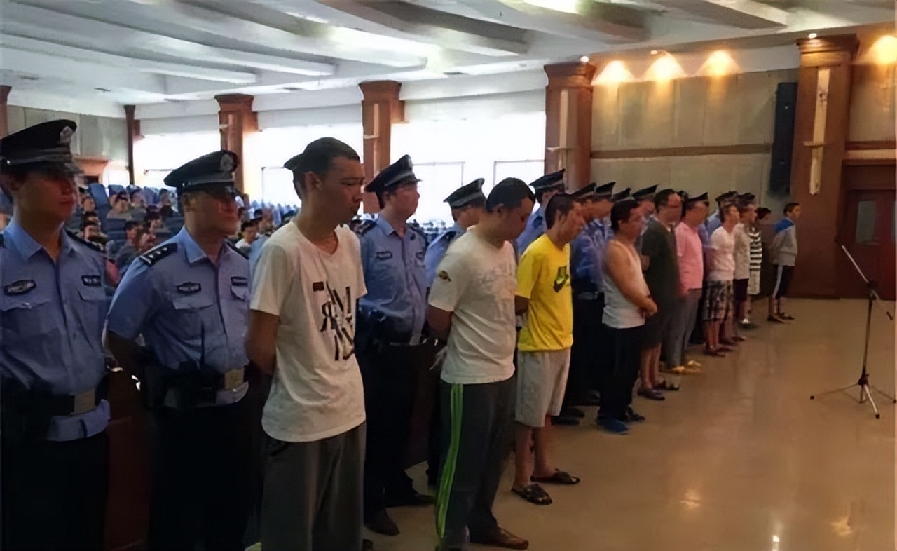 大快人心！中原第一娱乐会所，郑州皇家一号覆灭，超过天上人间