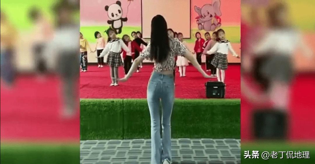 国内某211名校食堂的*拍偷**照曝光，揭露了对年轻人最低级的*局骗**