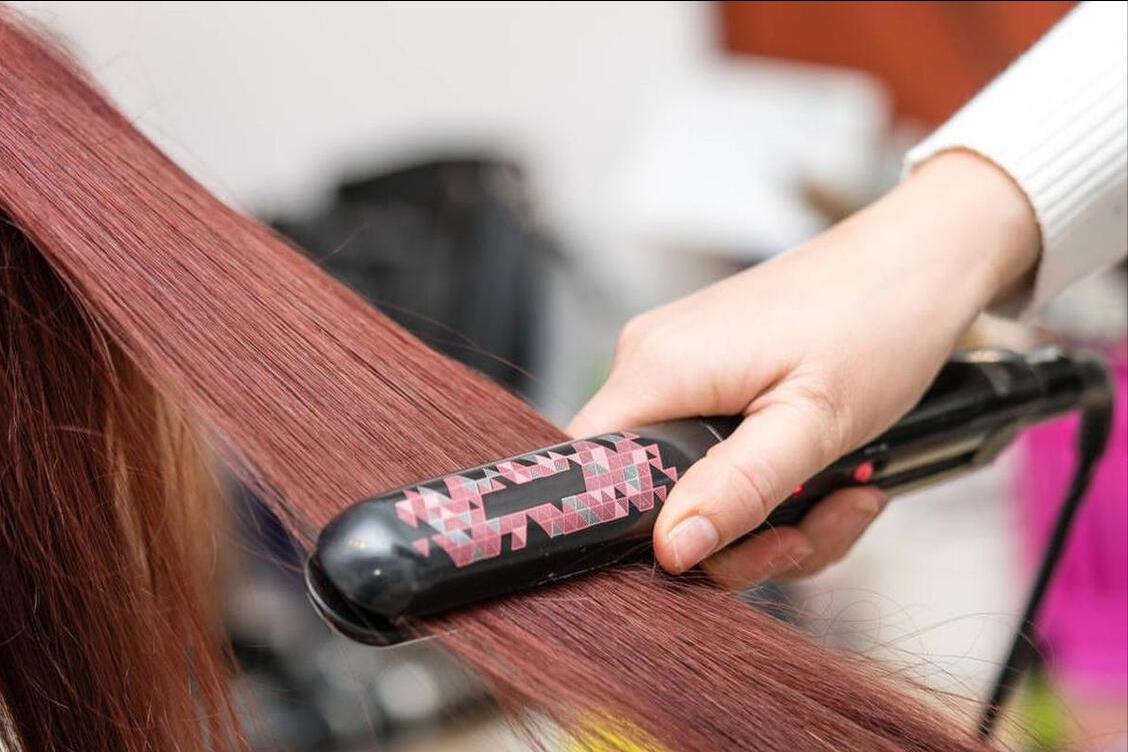 头发很蓬松很炸软化还是拉直,头发只软化拉直不定型效果怎样