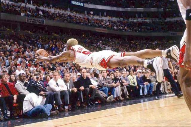 丹尼斯罗德曼经典版数据,罗德曼太阳花球鞋全系列