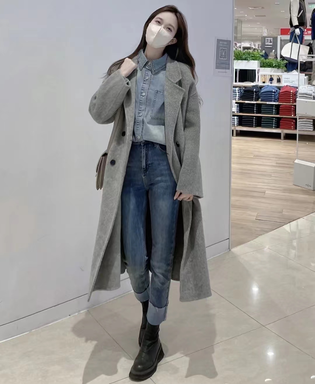 灰色大衣和黑色大衣哪个配jk好看,灰色双面羊绒牛角扣大衣小个子150