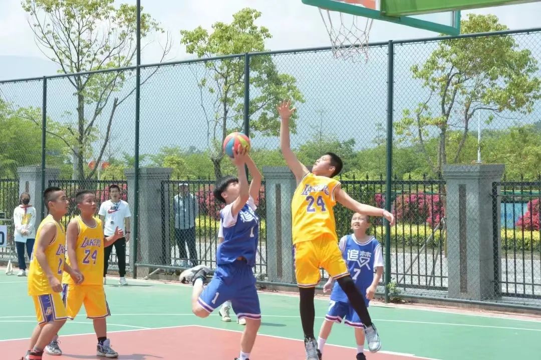 私立学校高薪招聘教师,小学百万年薪招教师