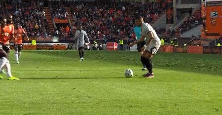 巴黎2-1洛里昂,巴黎5比2蒙彼利埃内马尔