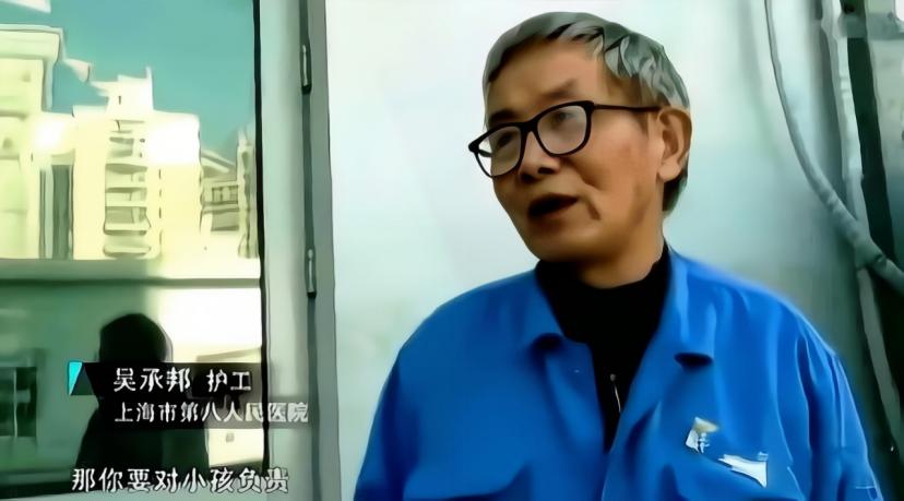 可怜的4岁小女孩意外生病离世了,4岁女童重症奇迹生还