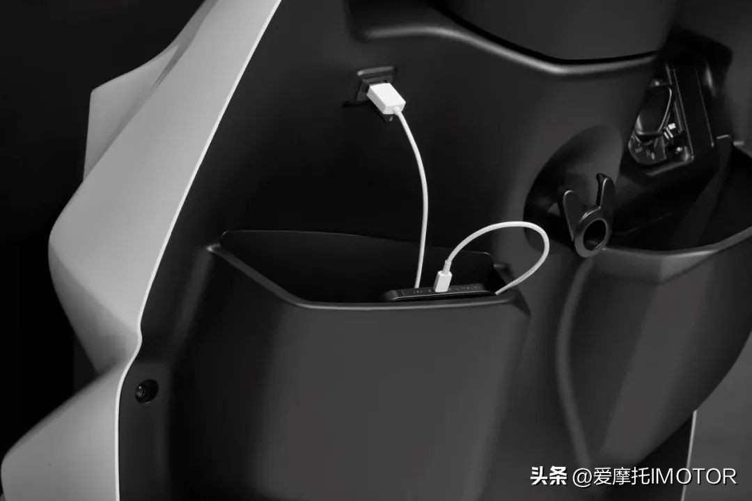 五羊本田ncr125最新款2024,城市通勤踏板推荐五羊本田ncr125