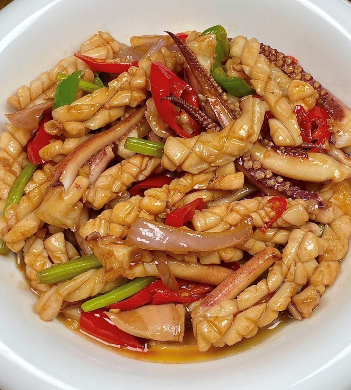 山东一老人办寿宴,山东一大爷吃酒席