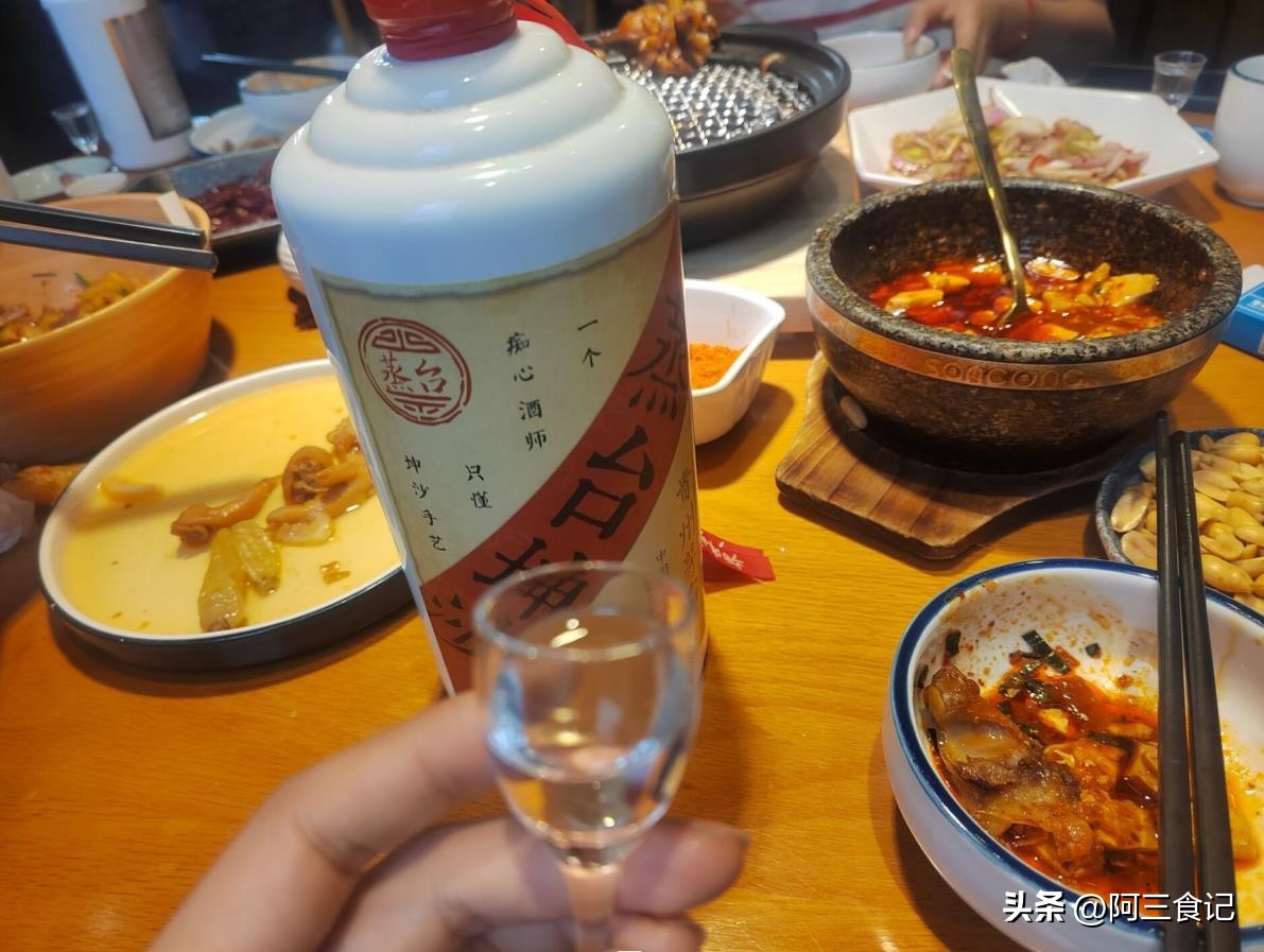 纯粮自酿酒一般怎样定价格,纯粮酿酒价格实惠好喝不上头