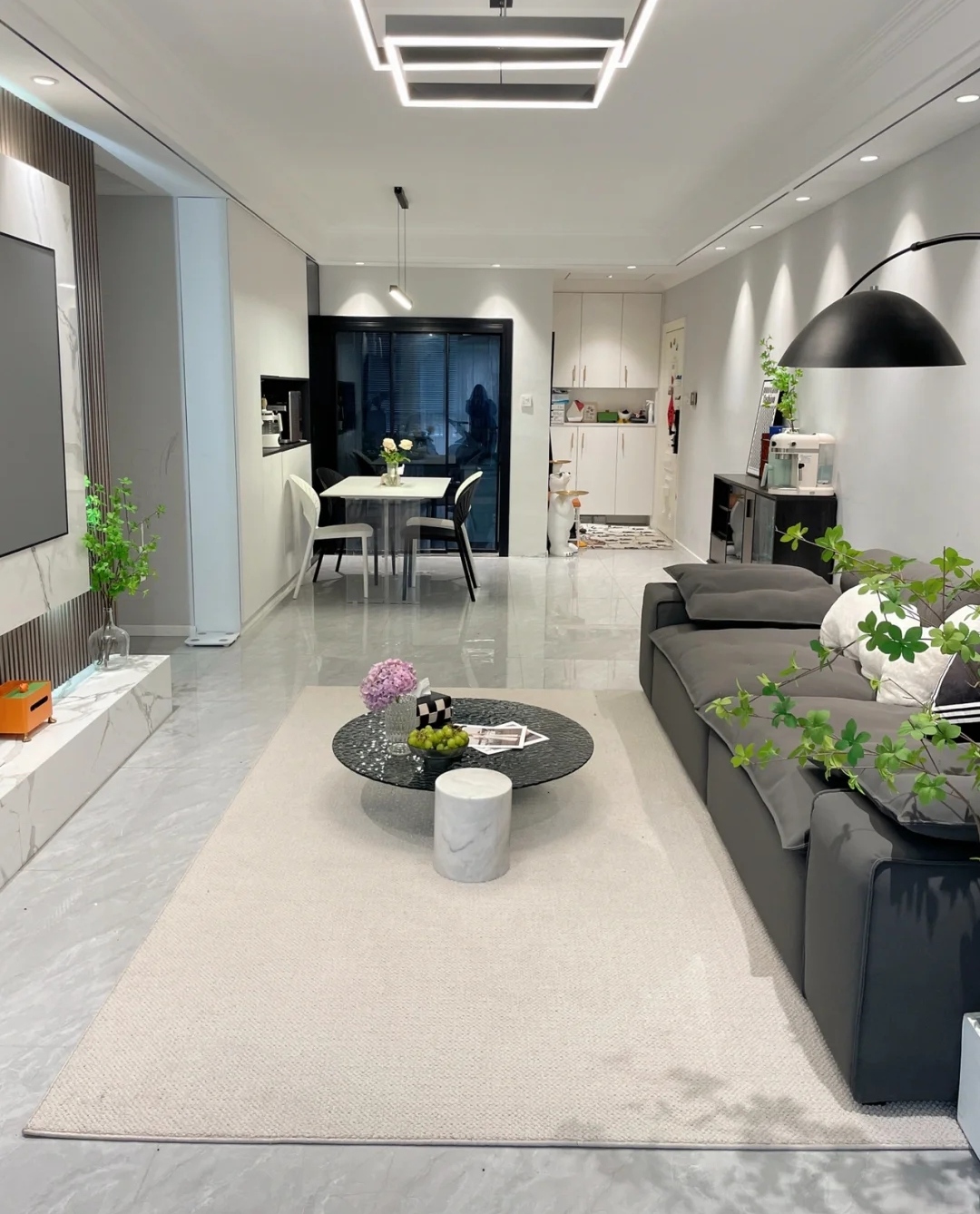 武汉夫妇晒出自家新房内部照走红：不豪华，却是很多家庭的榜样