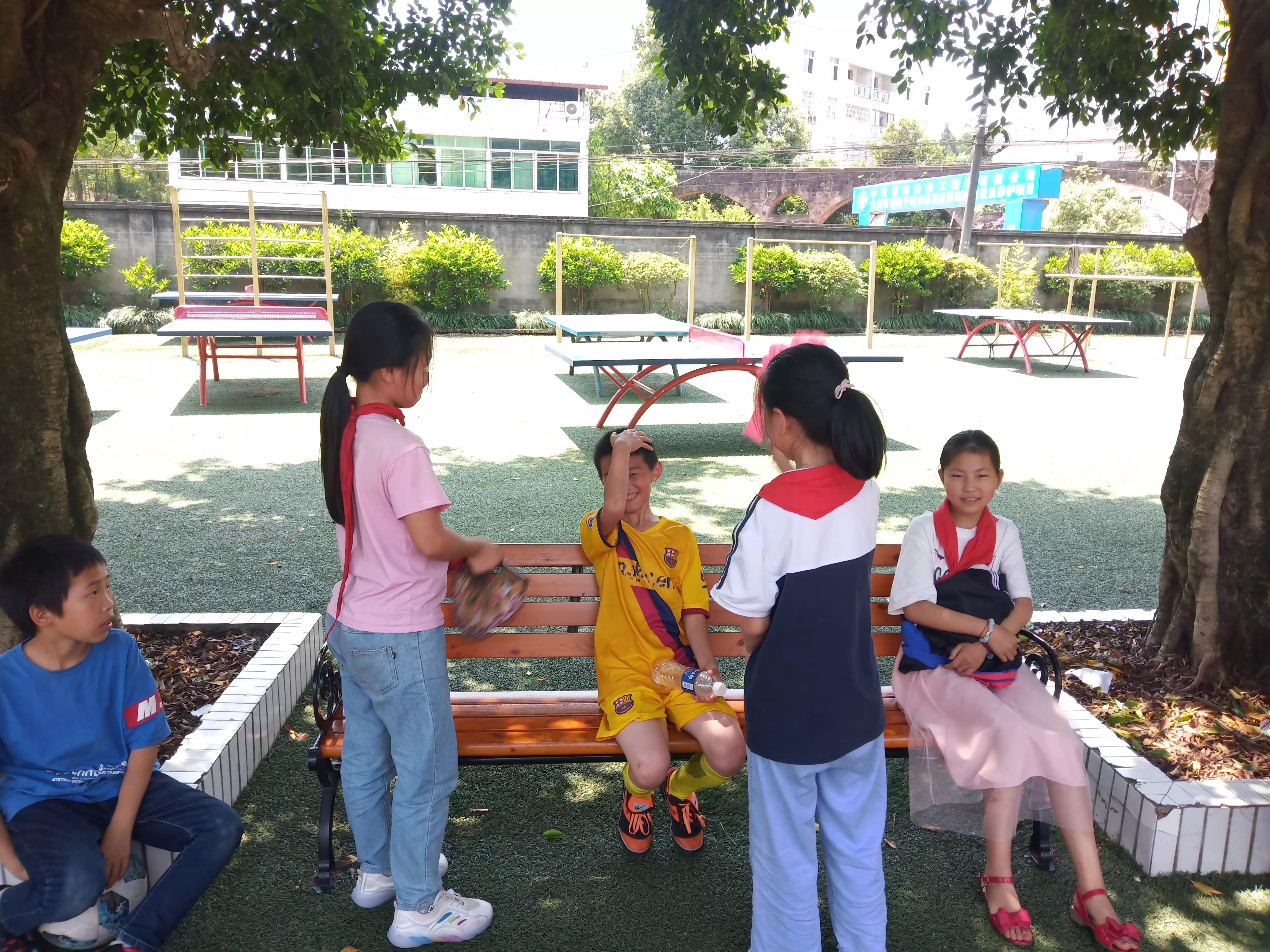 足球，让生活变得快乐