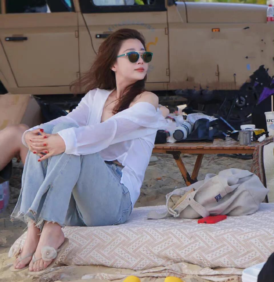 自从前夫入狱后，41岁“水蜜桃”殷桃，为何至今无人敢娶？