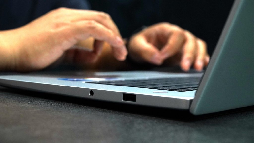 荣耀magicbookx152021款酷睿版,荣耀笔记本magicbook15x2021