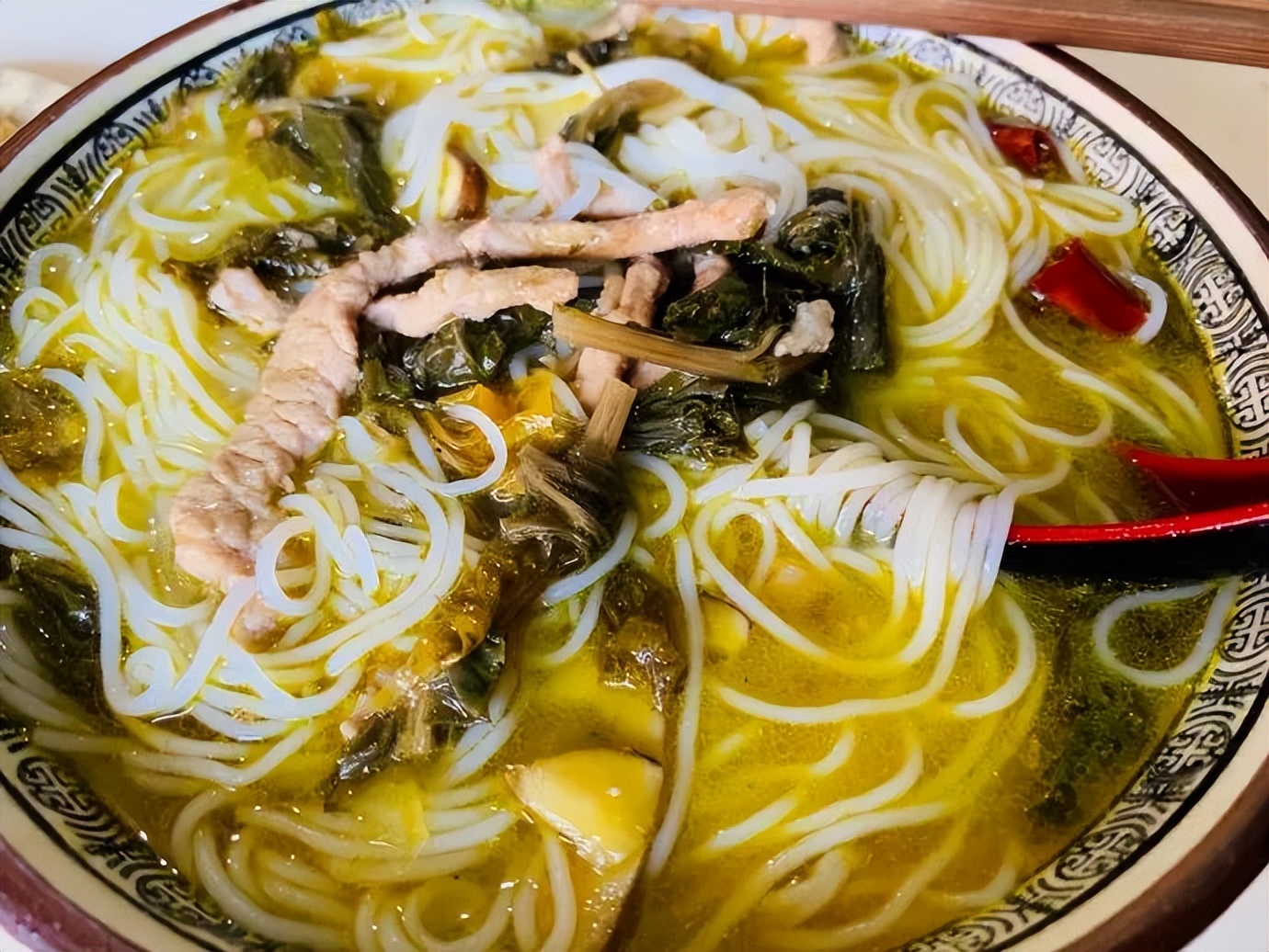 外地朋友来四川吃美食,外地朋友来四川吃苍蝇馆子