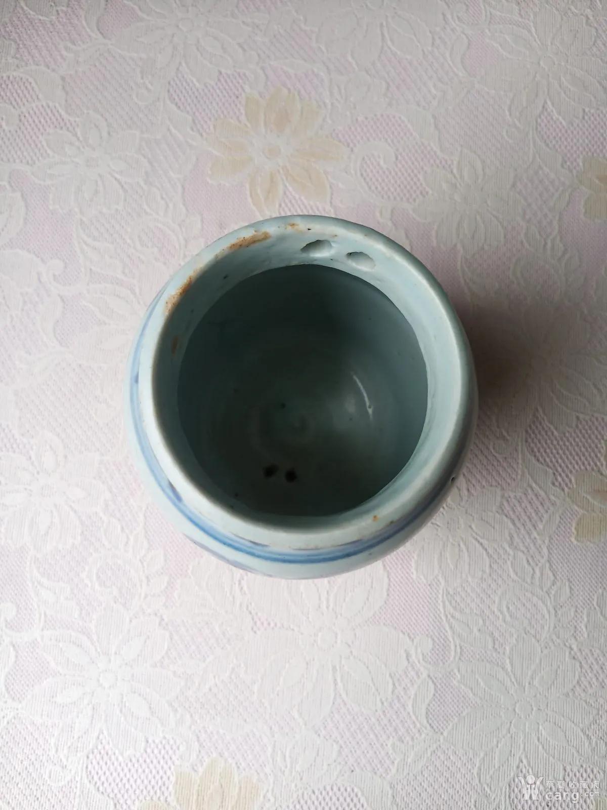 一件箸瓶，600买的，转手卖了3800，到款却只有3500，怎么回事？