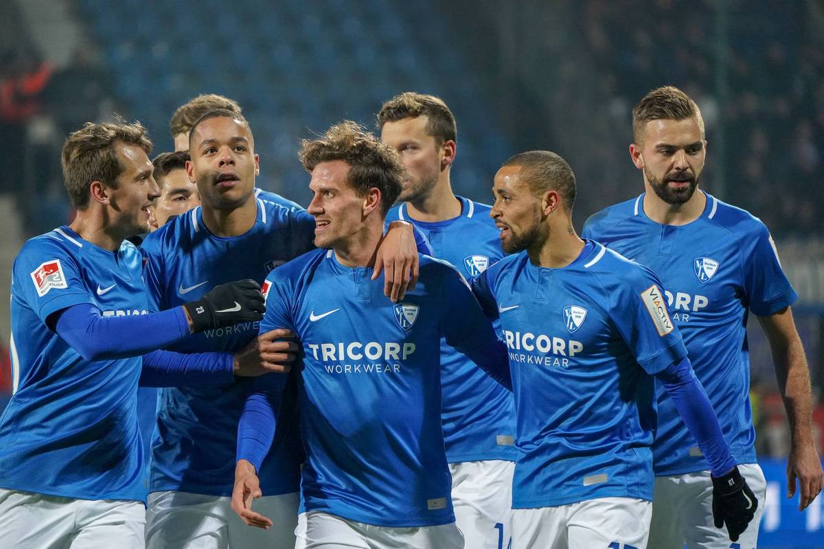 周四足球赛事大解析,12月6日足球赛事分析表