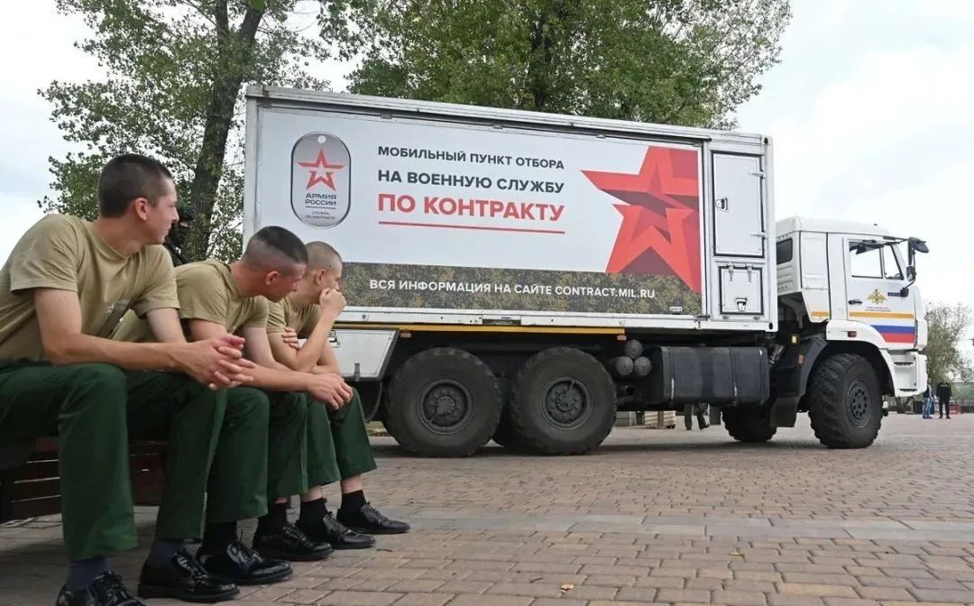 “美国人赶紧跑，晚了会被抓壮丁！”美驻俄使馆唯恐天下不乱