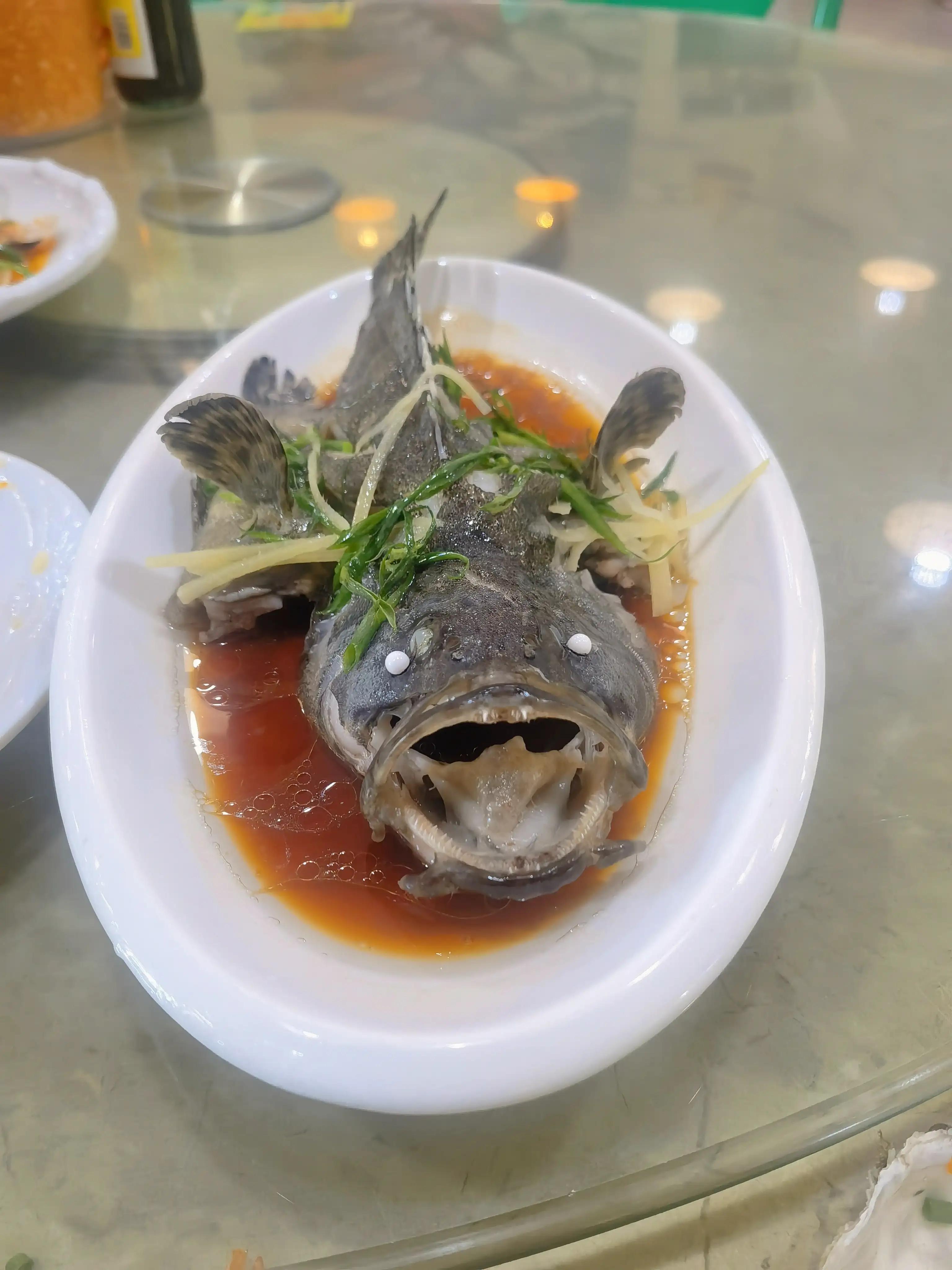 在三亚吃海鲜吃到爽能花多少,在三亚吃海鲜原声