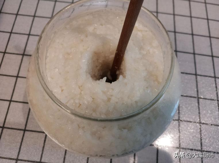 做米酒要怎么泡糯米,甜米酒一定要糯米吗怎么做
