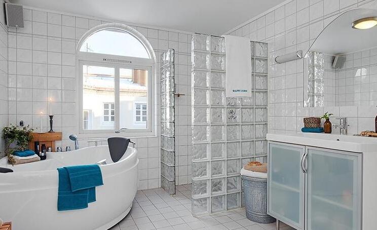 老式楼房卫生间地漏太臭怎么改造,新装修的卫生间反臭有何办法解决