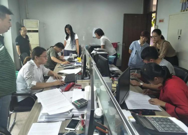 公务员待遇最好的十个岗位河北,这5个铁饭碗专业很适合考公务员