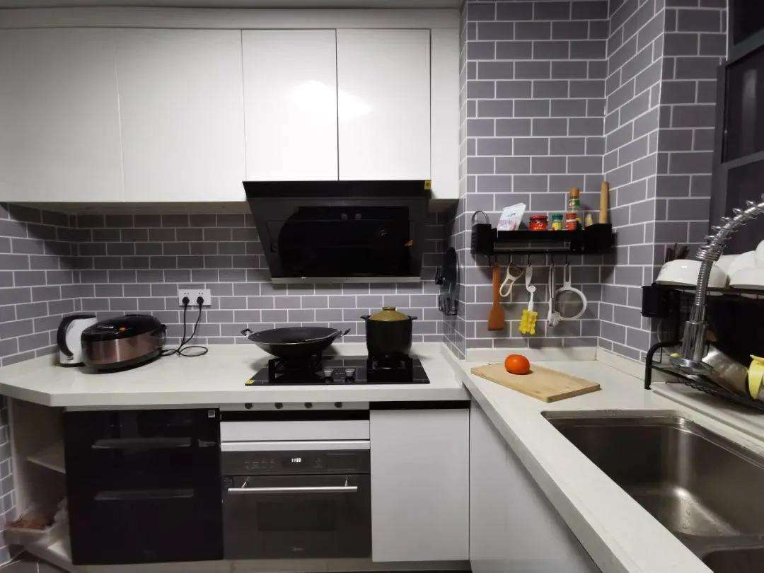 油烟机要买顶吸还是买侧吸,油烟机是买侧吸的还是买顶吸的