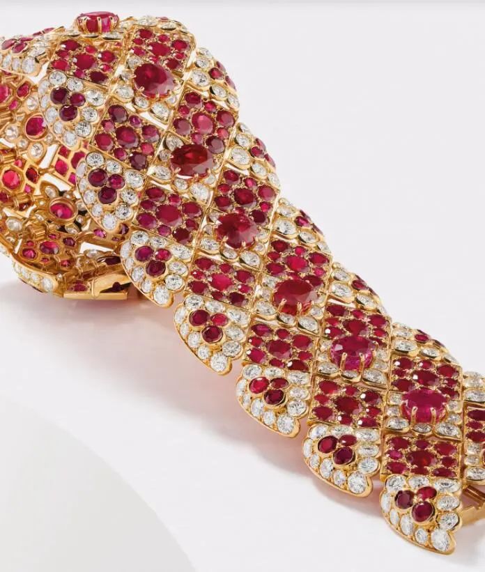 伊丽莎白泰勒十大珠宝,伊丽莎白泰勒古董首饰