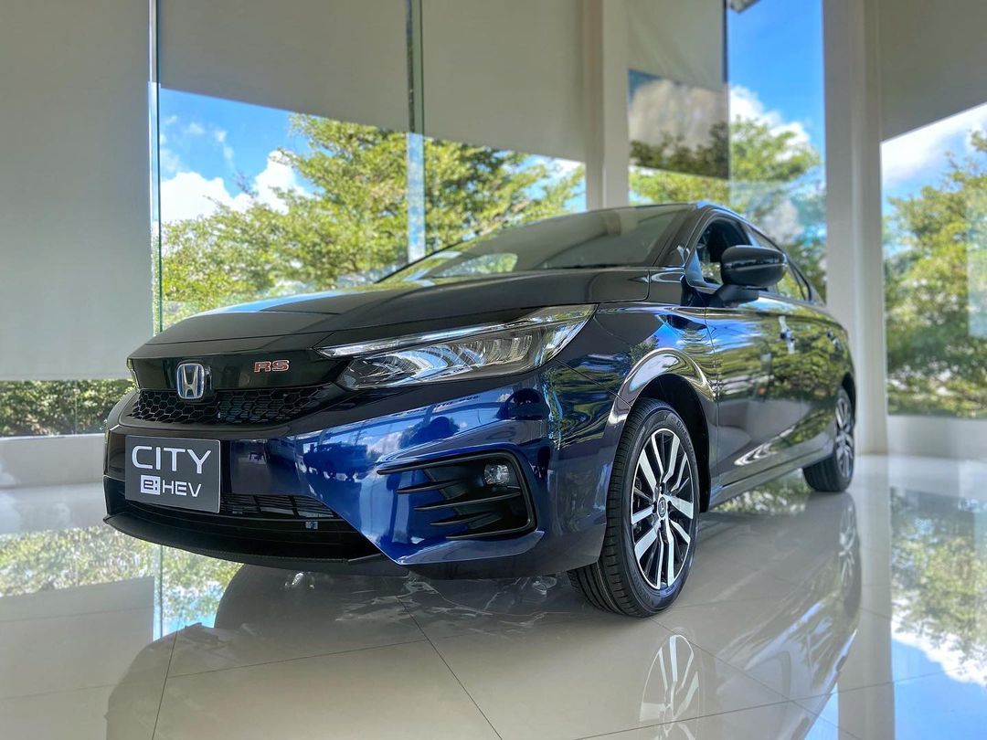 实力超越桑塔纳！新款本田CITY进店！油耗5.4升，或售7.8万，帅气