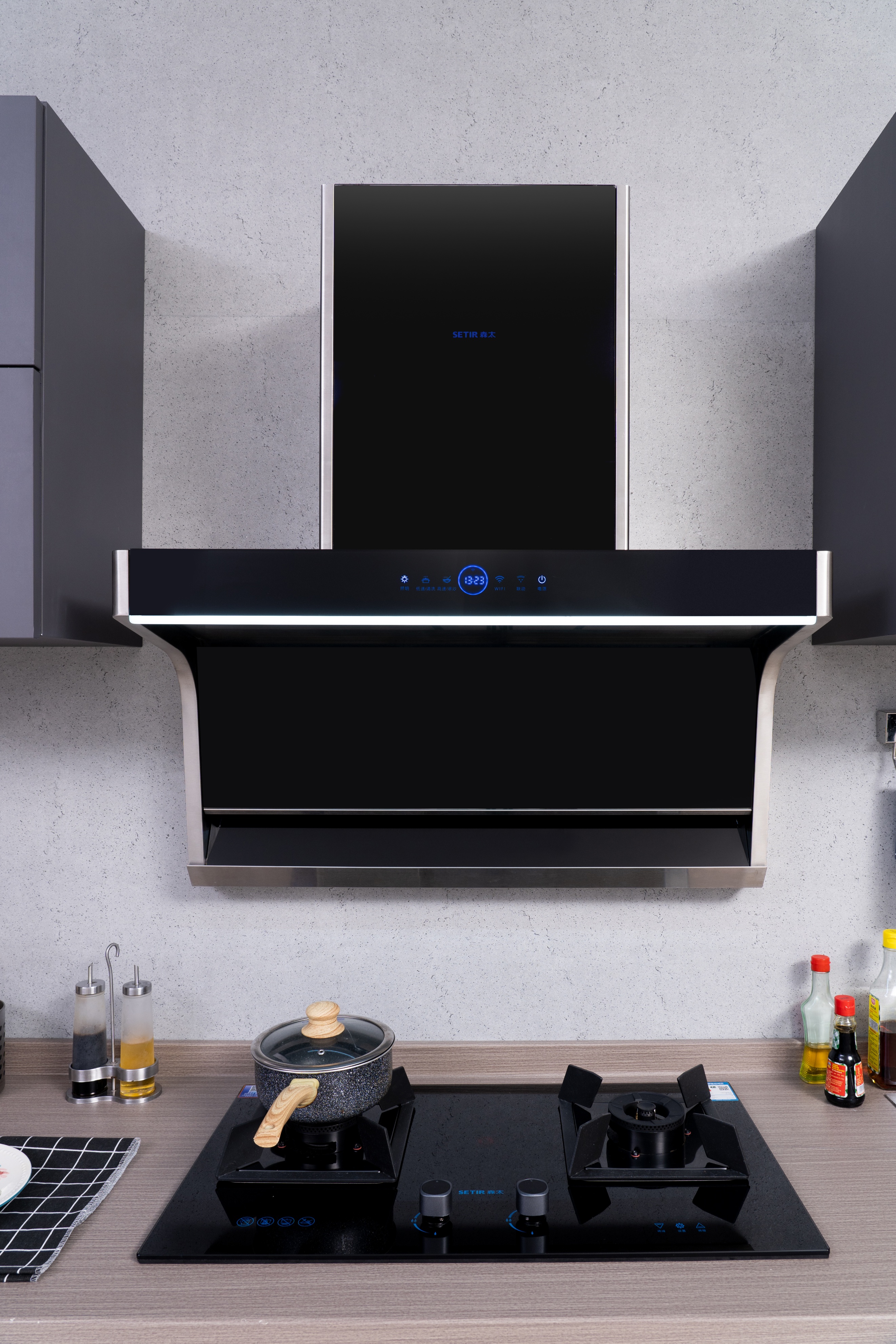 家用油烟机清洗又快又干净的方法,老板吸油烟机过滤网怎么清洗干净