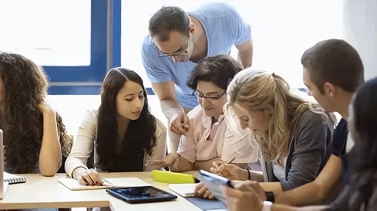 澳洲读研一年半和两年有什么区别,澳洲物流专业读研学制